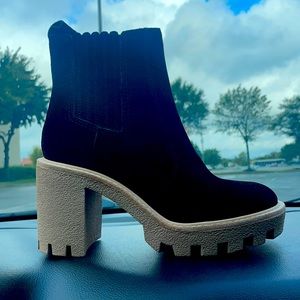 Gianni Bini size 6.5 BRAND NEW